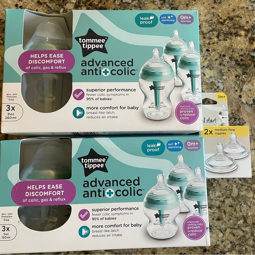 Tommy Tippee 2 bottle box bundle plus 2 replacement nipples BRAND NEW